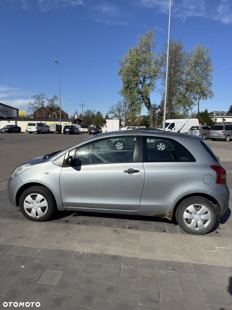 Toyota Yaris 1.0 Luna - 7