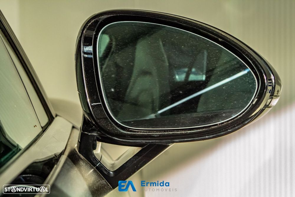 Porsche Panamera Sport Turismo - 16