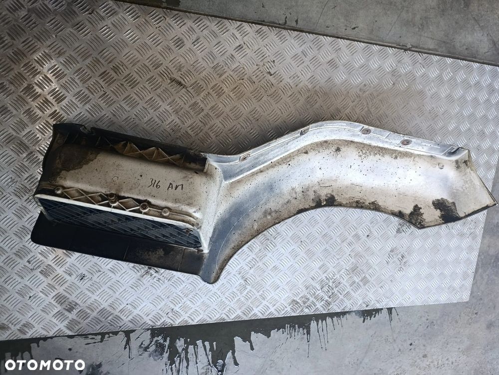 STOPIEŃ STOPNICA GÓRNA PRAWA RENAULT GAMA D 5010353501 - 5