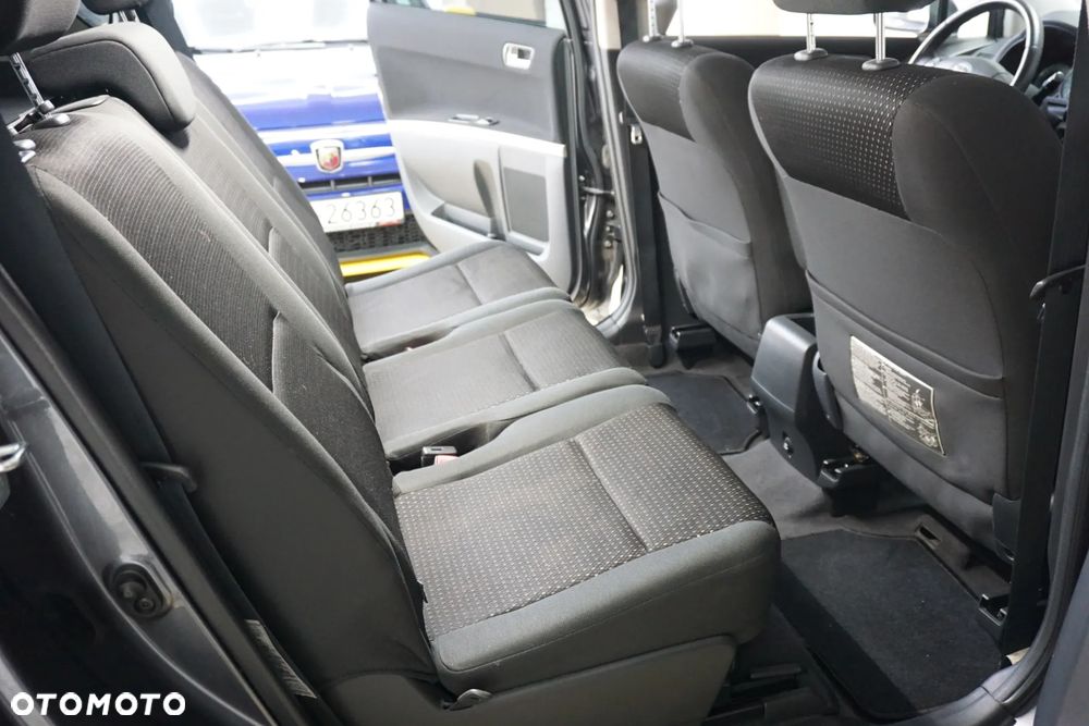 Toyota Corolla Verso 1.6 Sol - 22
