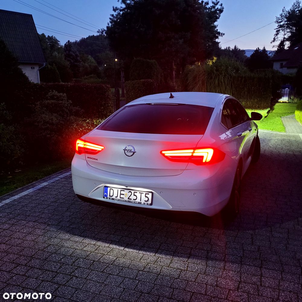 Opel Insignia - 11