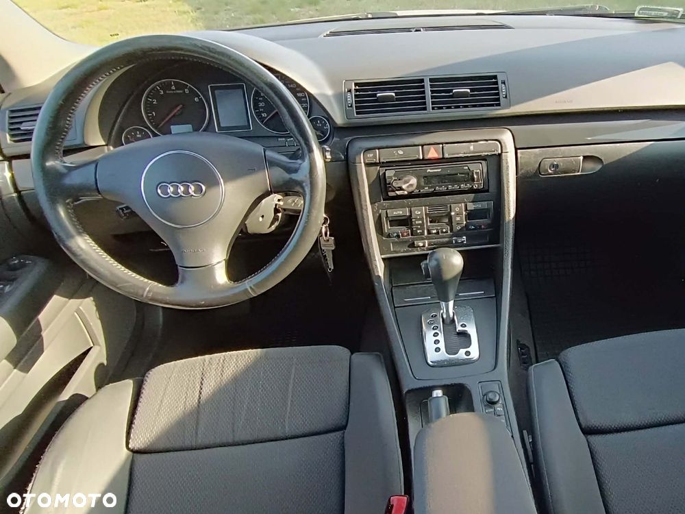 Audi A4 Avant - 6