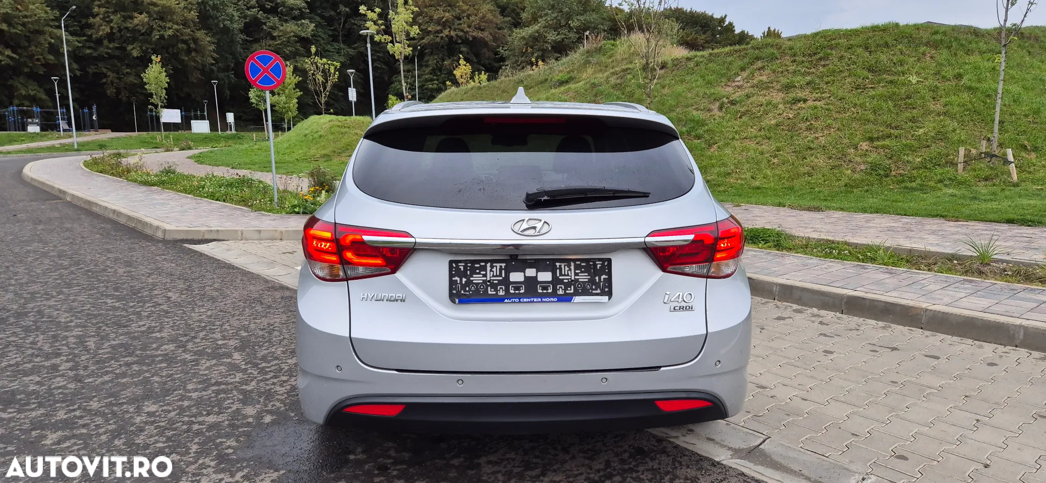 Hyundai i40 Kombi 1.7 CRDi DCT Premium - 17