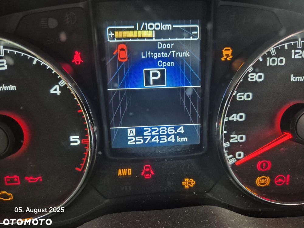 Subaru Outback 2.0D Lineartronic Active - 7