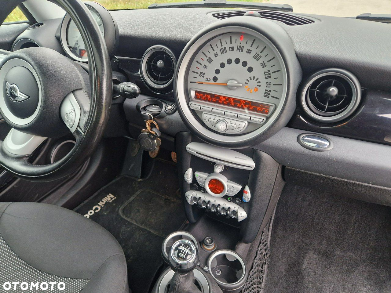 MINI ONE - 10