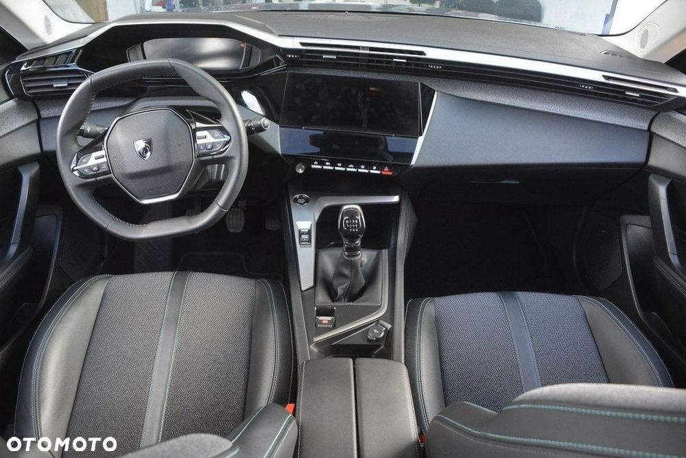 Peugeot 308 1.2 PureTech Allure S&S - 17