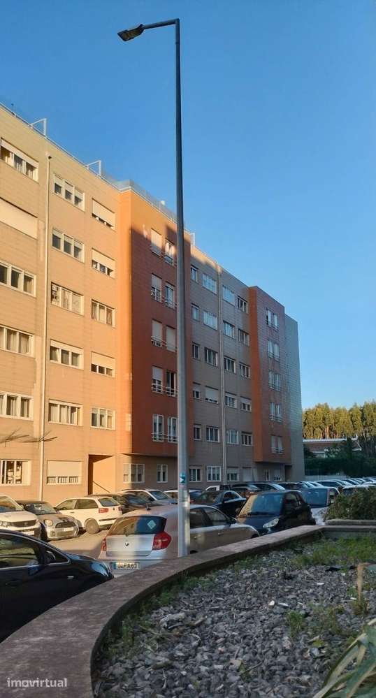 Apartamento T2 com Lugar de garagem - Vilar do Paraiso - Grande imagem: 3/30