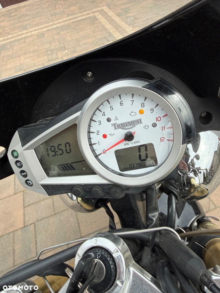 Triumph Speed Triple - 9