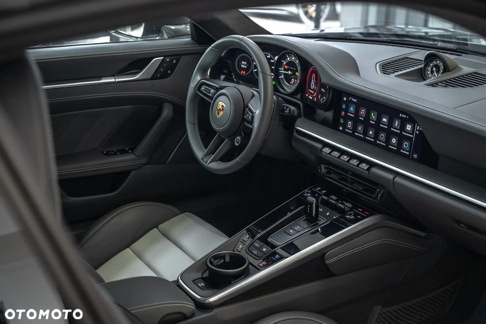 Porsche 911 Turbo S - 37