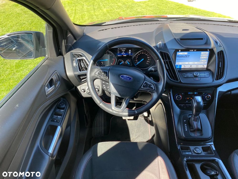 Ford Kuga 2.0 TDCi 4x4 ST-Line - 19