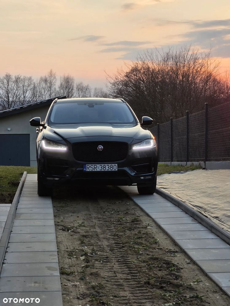 Jaguar F-Pace 25t AWD R-Sport - 6