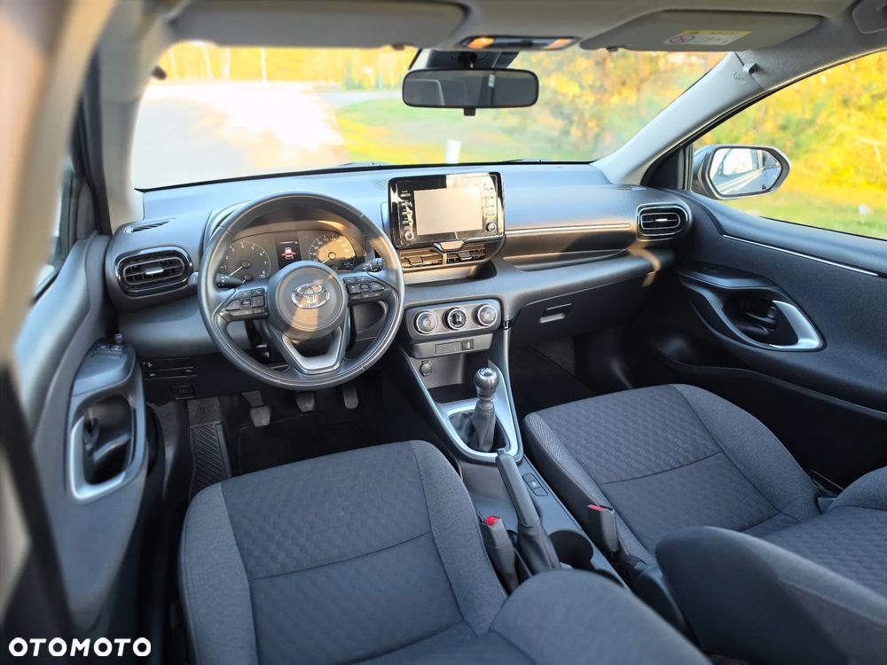 Toyota Yaris 1.5 Comfort - 19