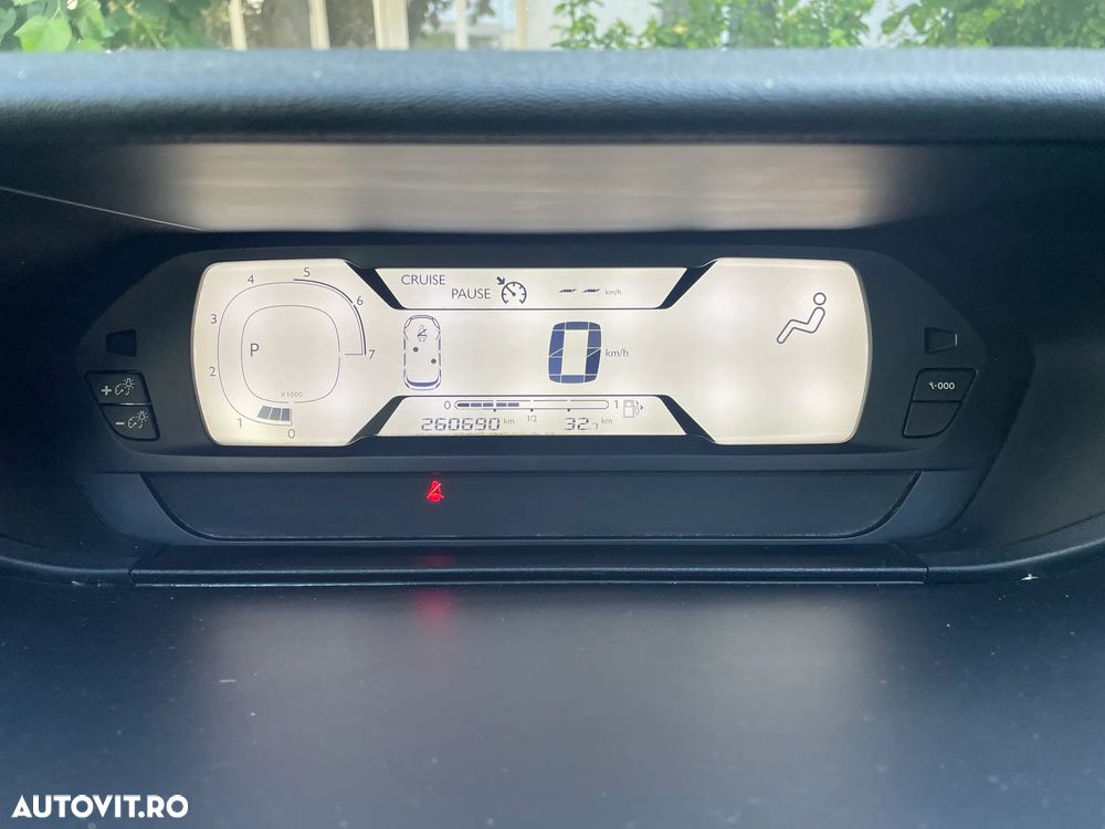 Citroën C4 Grand Picasso 2.0 e-Hdi Aut. Intensive - 23