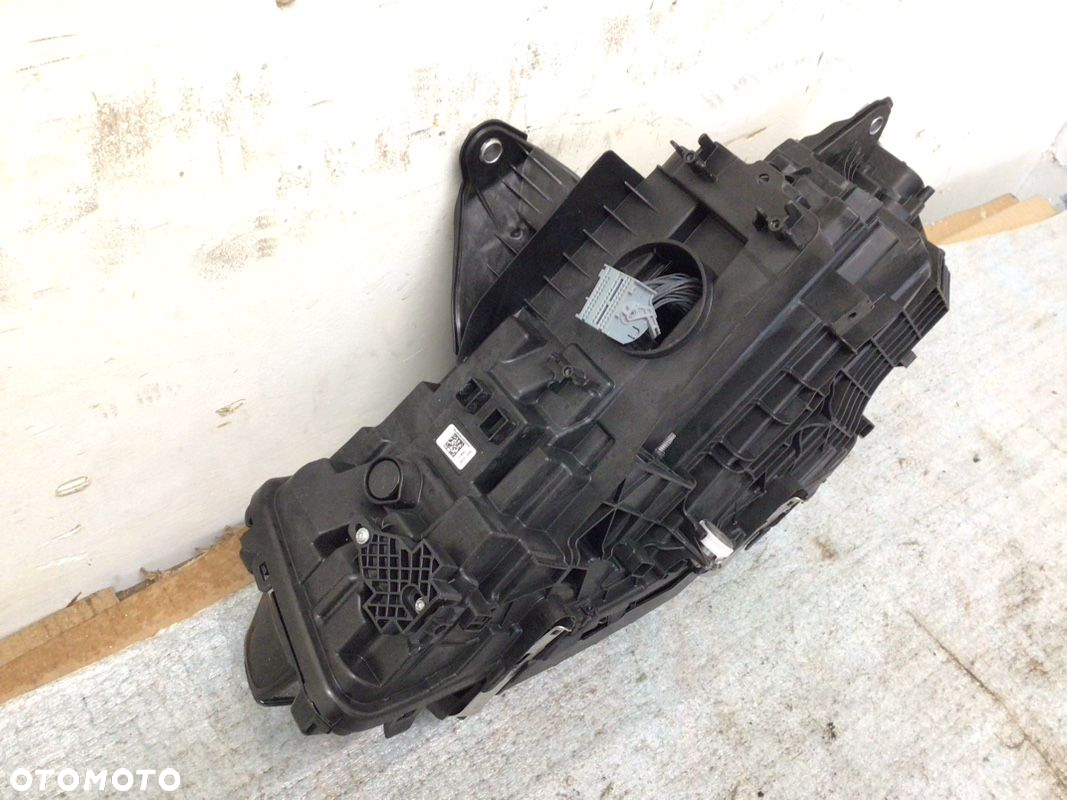Lampa przednia prawa BMW 2  U06 Active Tourer Full led - 7