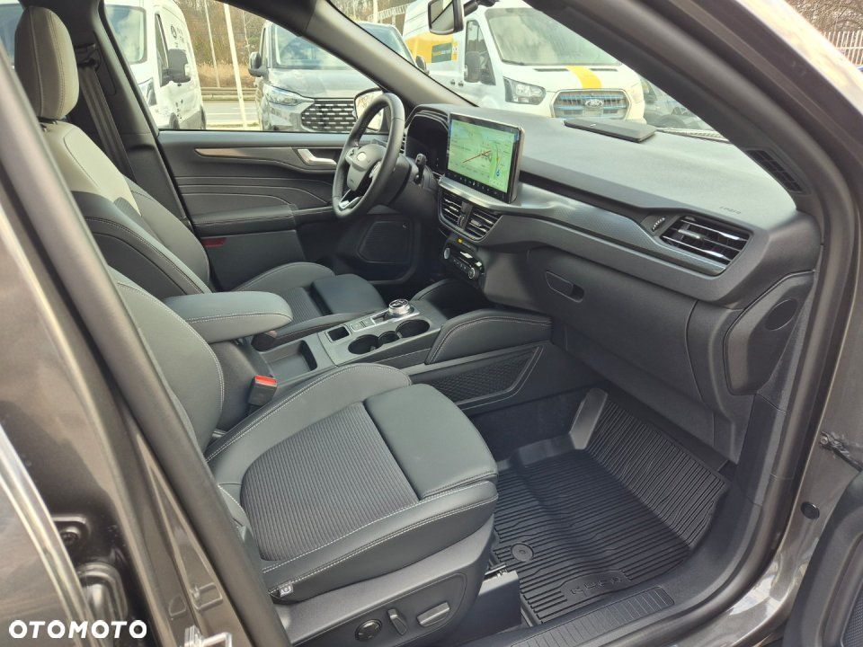 Ford Kuga - 12