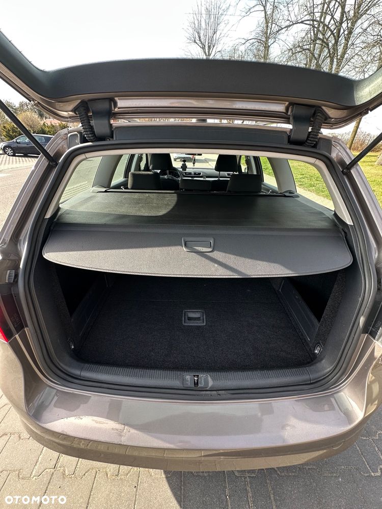 Volkswagen Passat 2.0 TDI Comfortline - 17