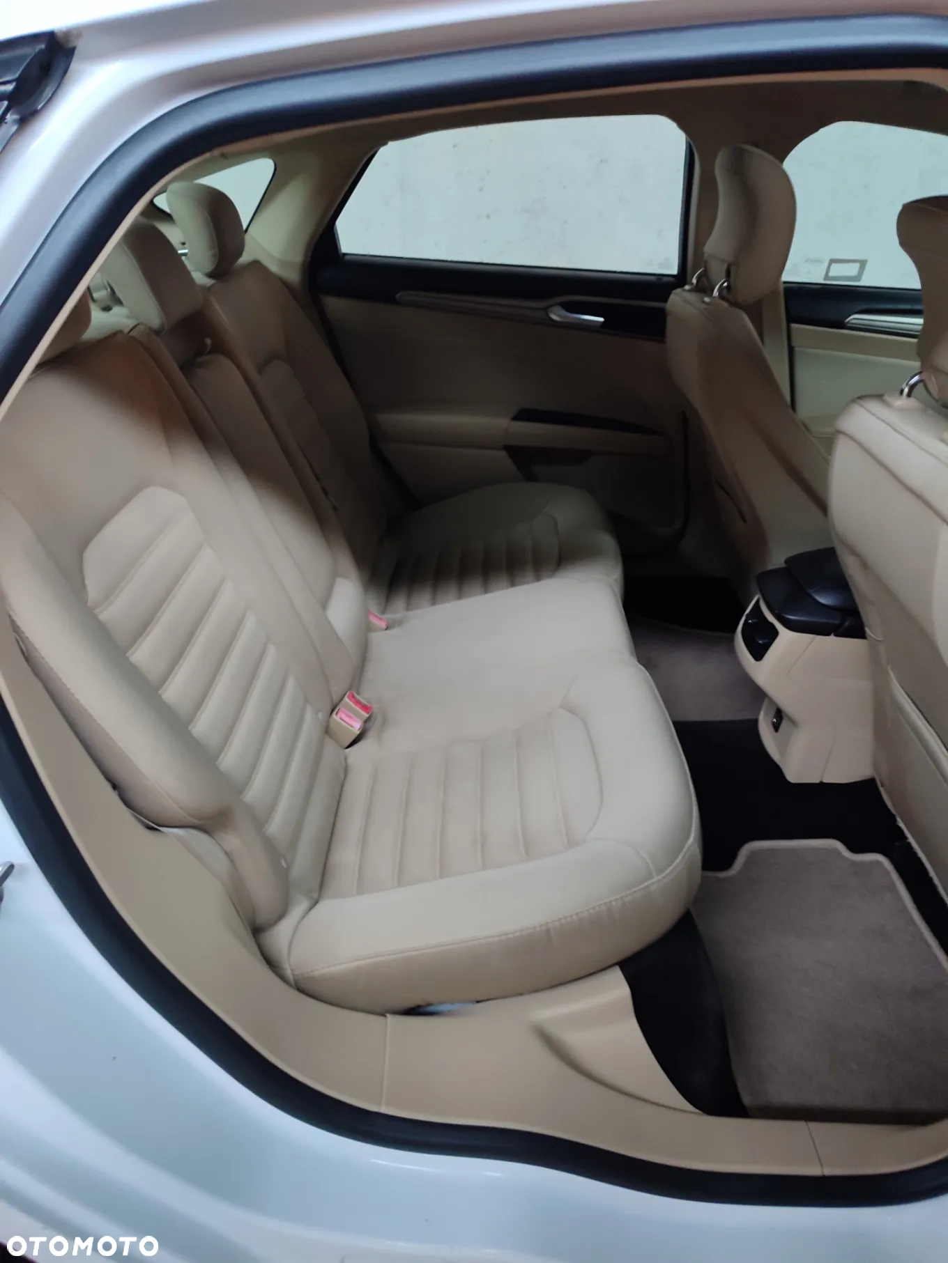 Ford Fusion - 26