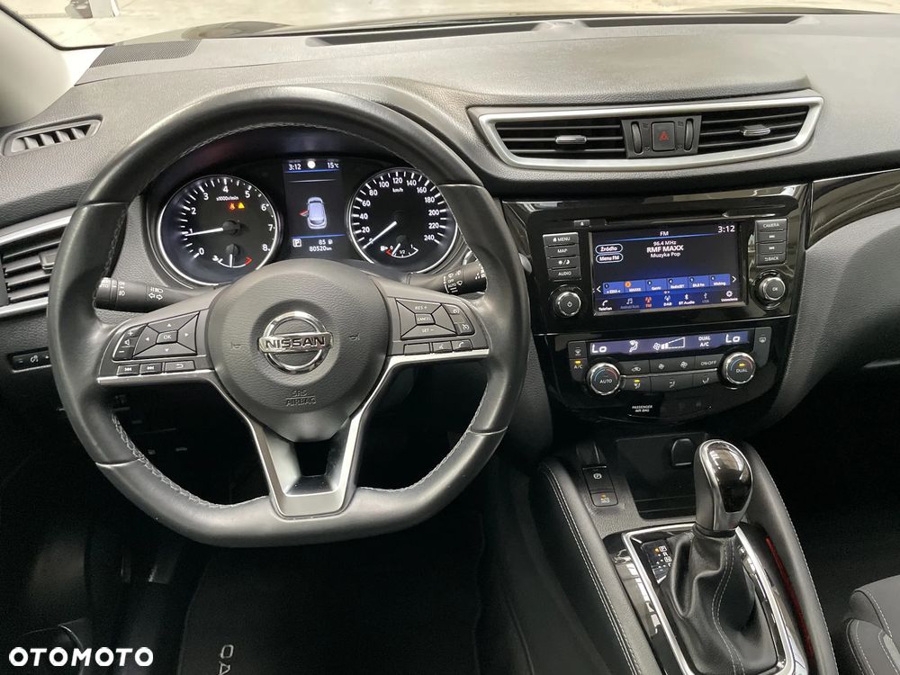 Nissan Qashqai 1.3 DIG-T N-Connecta DCT - 13