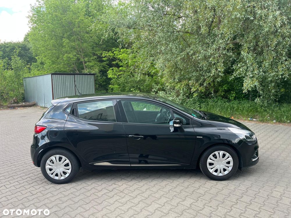 Renault Clio 1.2 16V 75 Collection - 6