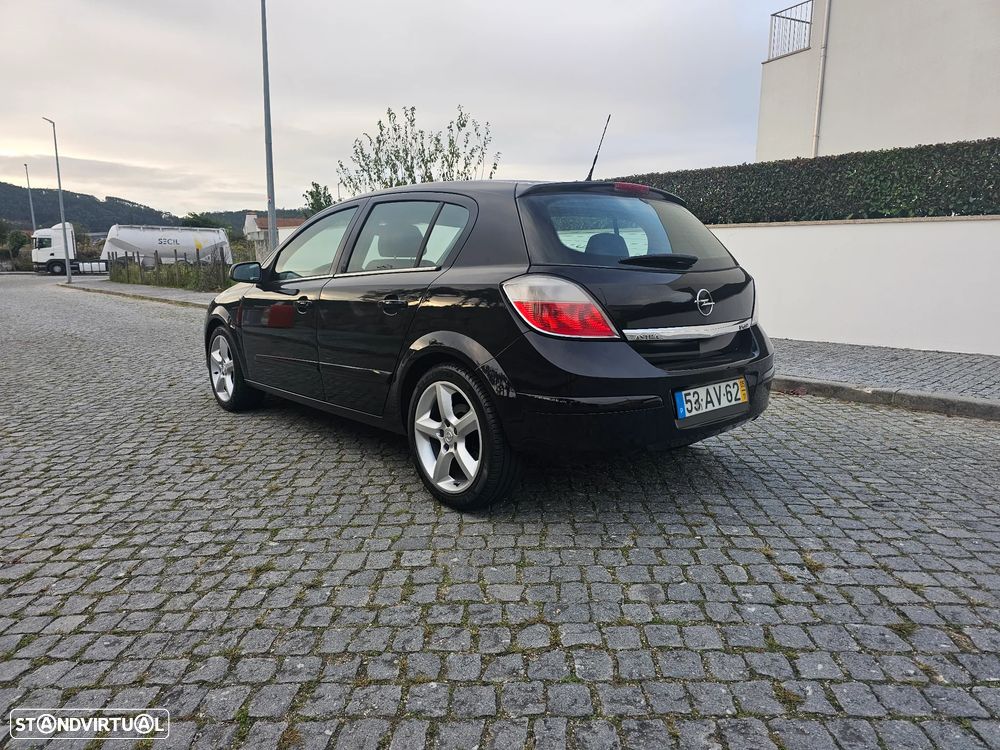 Opel Astra 1.7 CDTi Cosmo M6 - 9