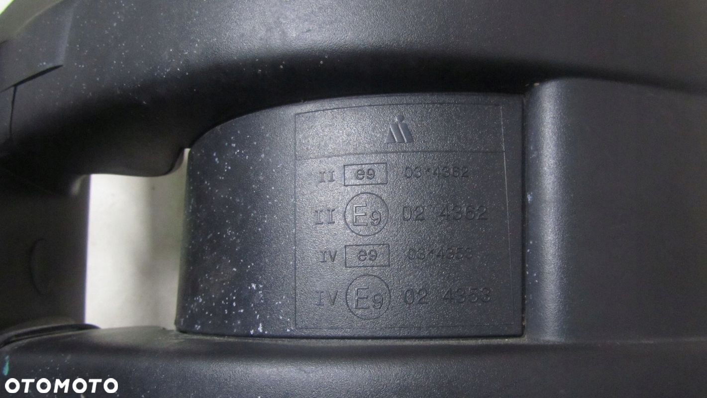 IVECO DAILY IV LUSTERKO LEWE 7+4 PIN 06- - 5
