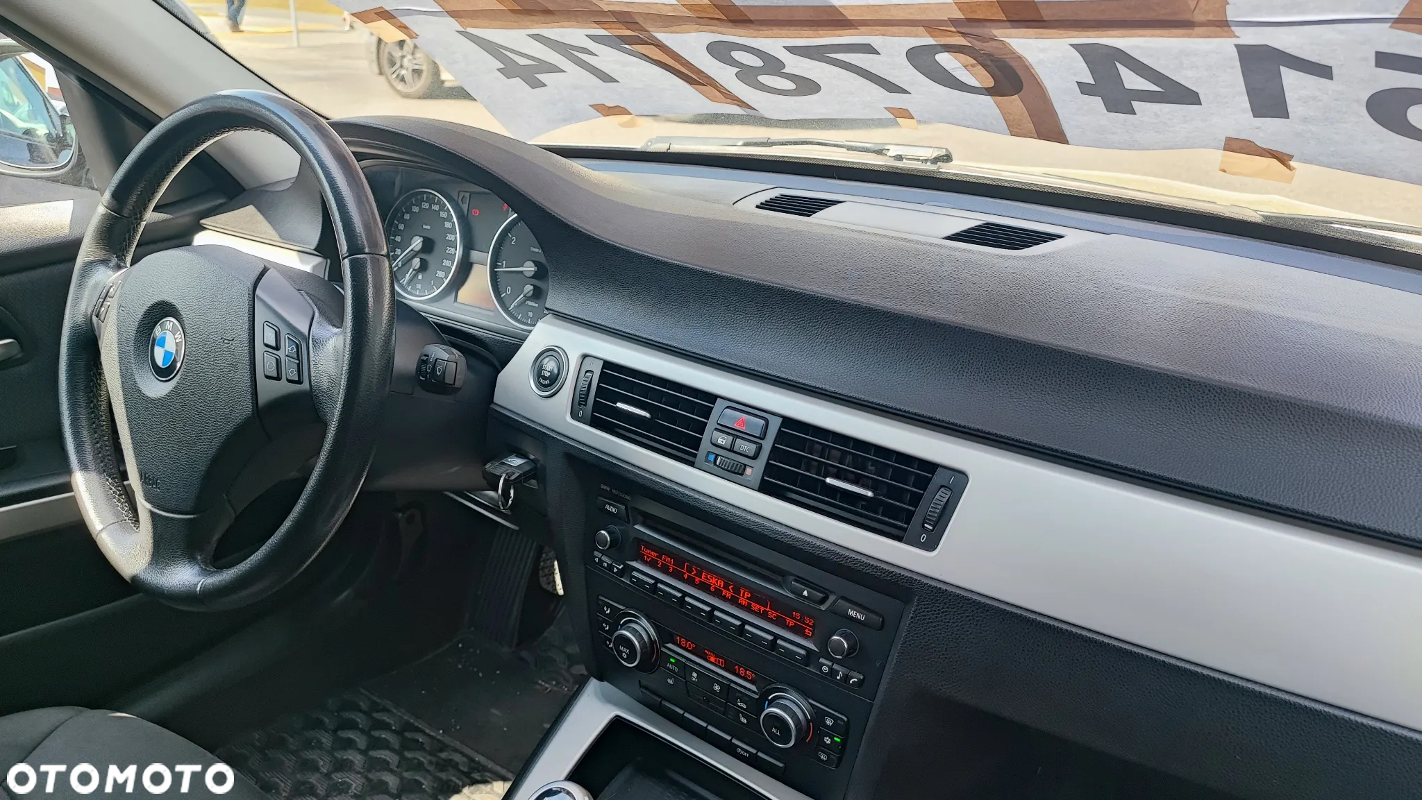 BMW Seria 3 318i Touring - 19