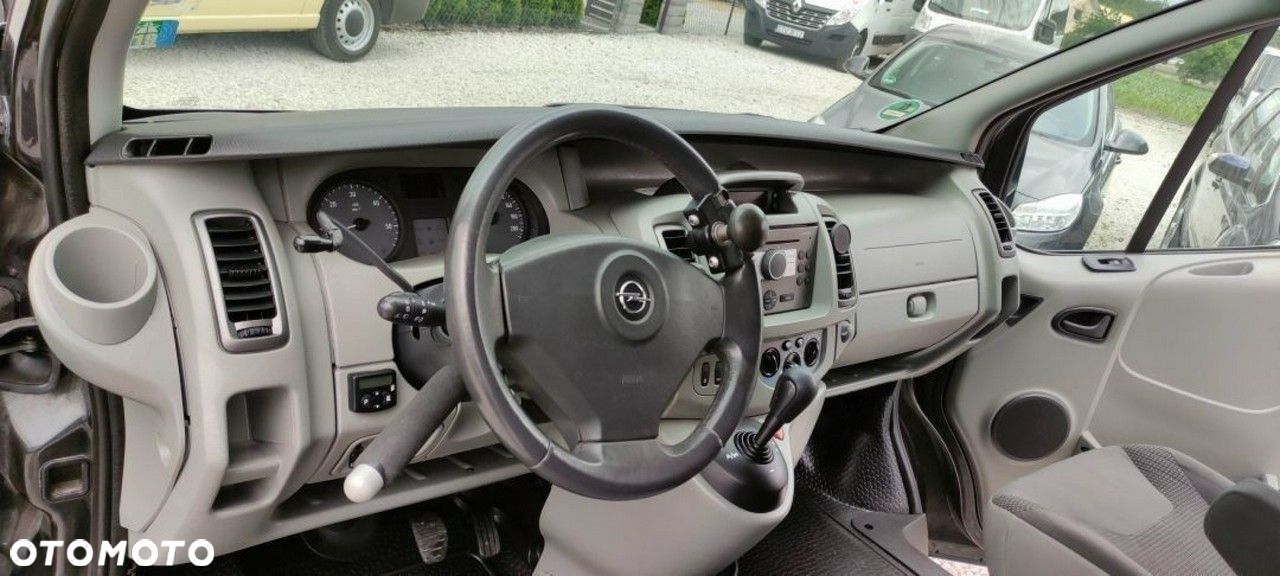 Opel Vivaro - 14