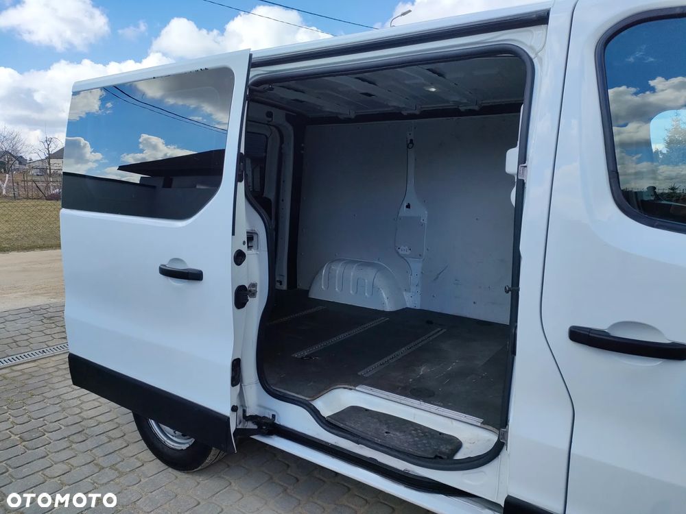 Opel VIVARO - 11