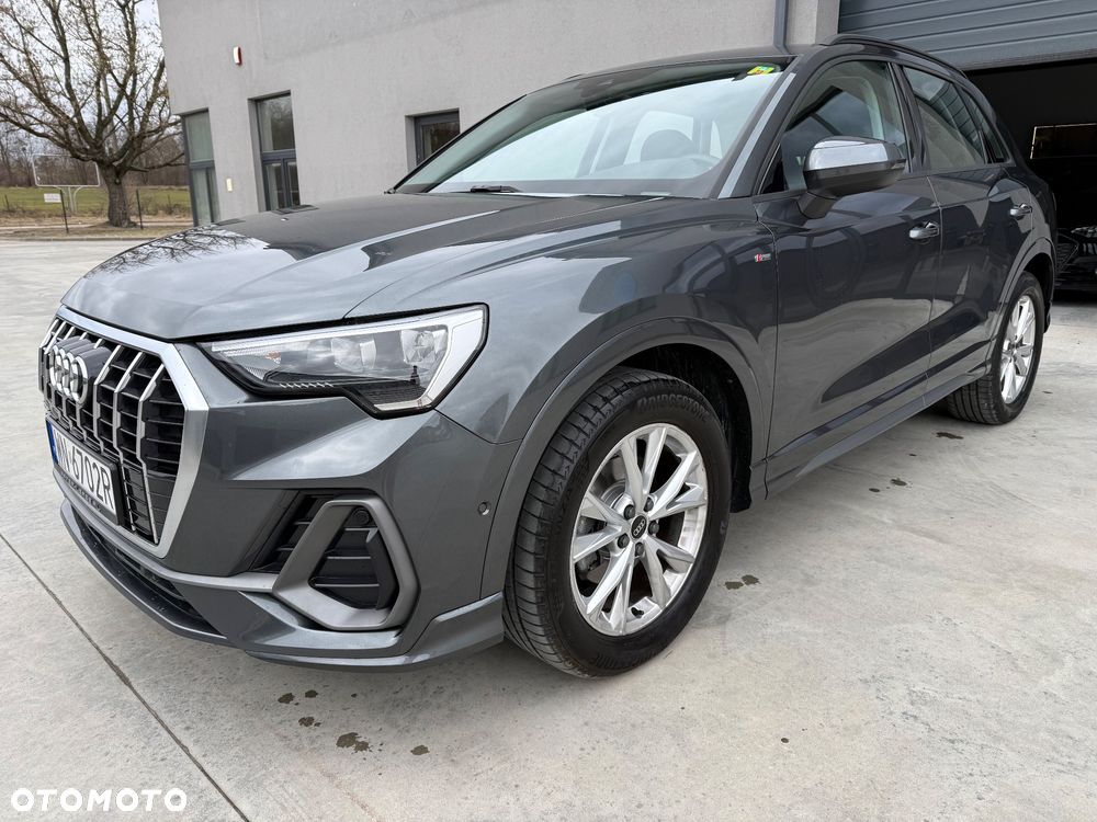 Audi Q3 35 TFSI S tronic - 1