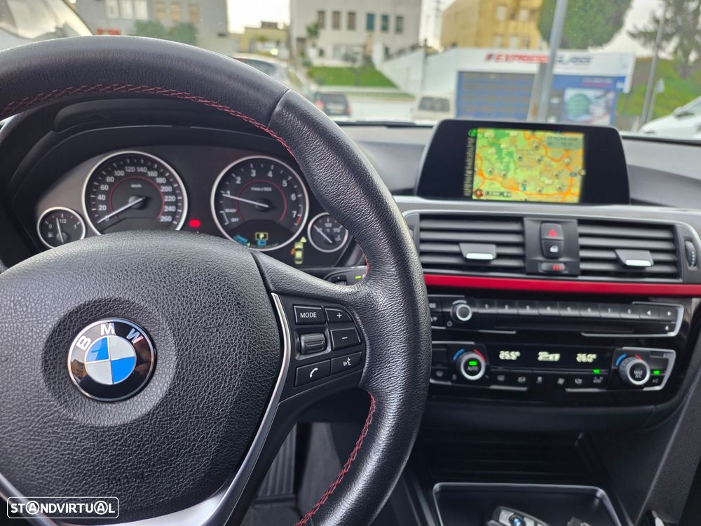 BMW 330 e iPerformance Line Sport - 10