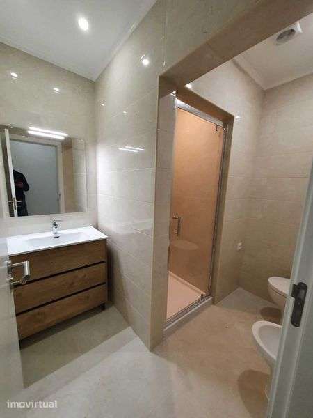 Casa T2 p/ Alugar Amadora - Grande imagem: 2/12