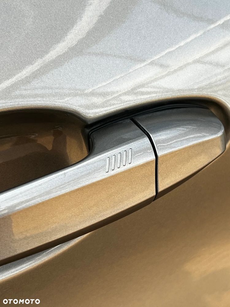 BMW Seria 2 218d Advantage - 34