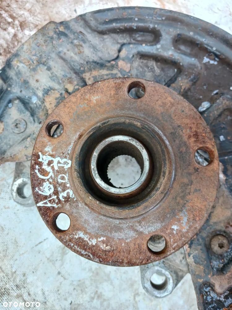 Zwrotnica Audi A6 C5 2.8 3.0 Quattro ALUMINIOWA prawa przód przednia piasta KOMPLETNA Audi A4 B6 B7 - 3