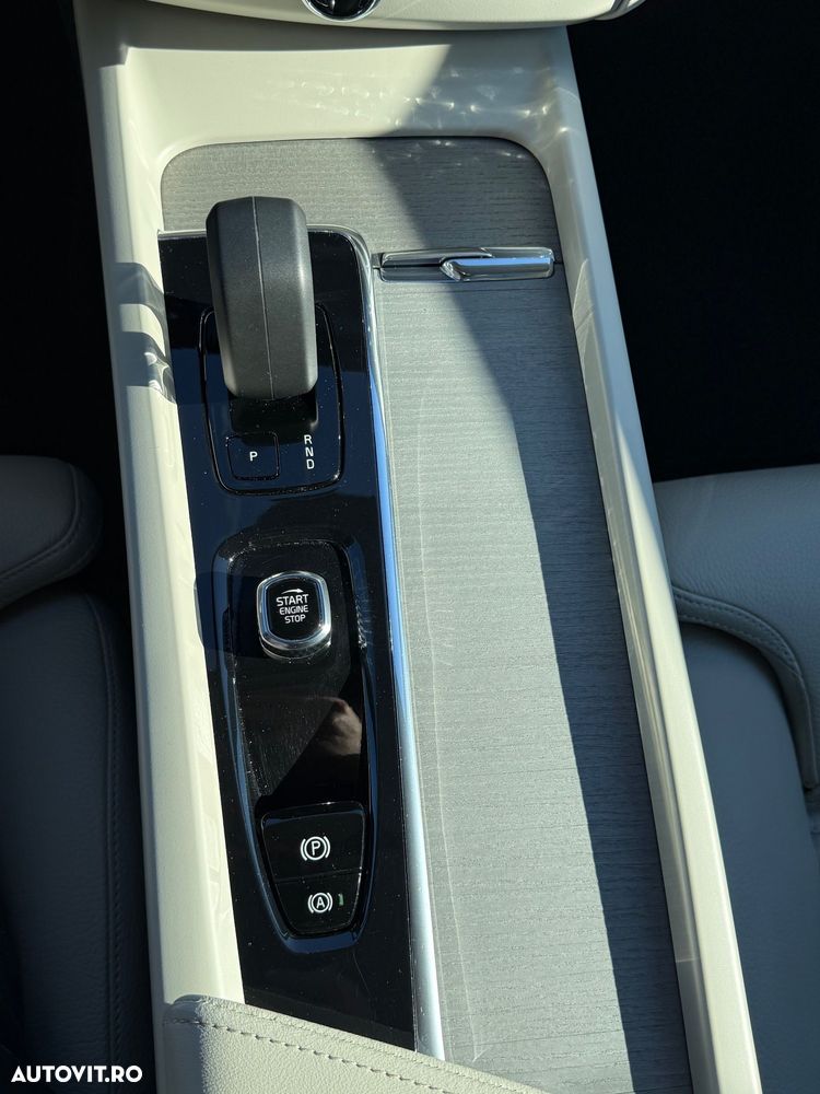 Volvo XC 60 B4 D AWD Geartronic Inscription - 31