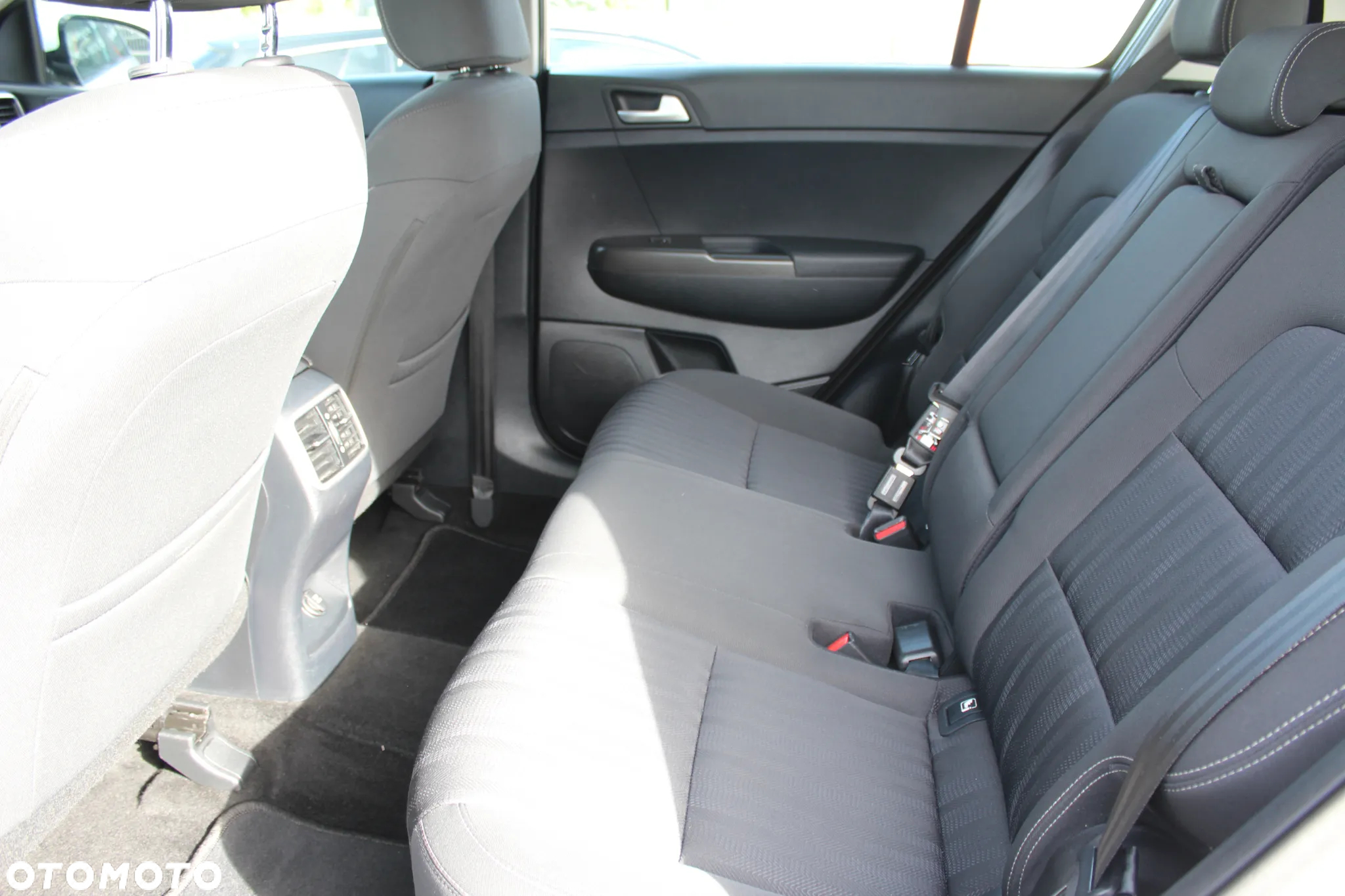 Kia Sportage 1.6 GDI L 2WD - 9