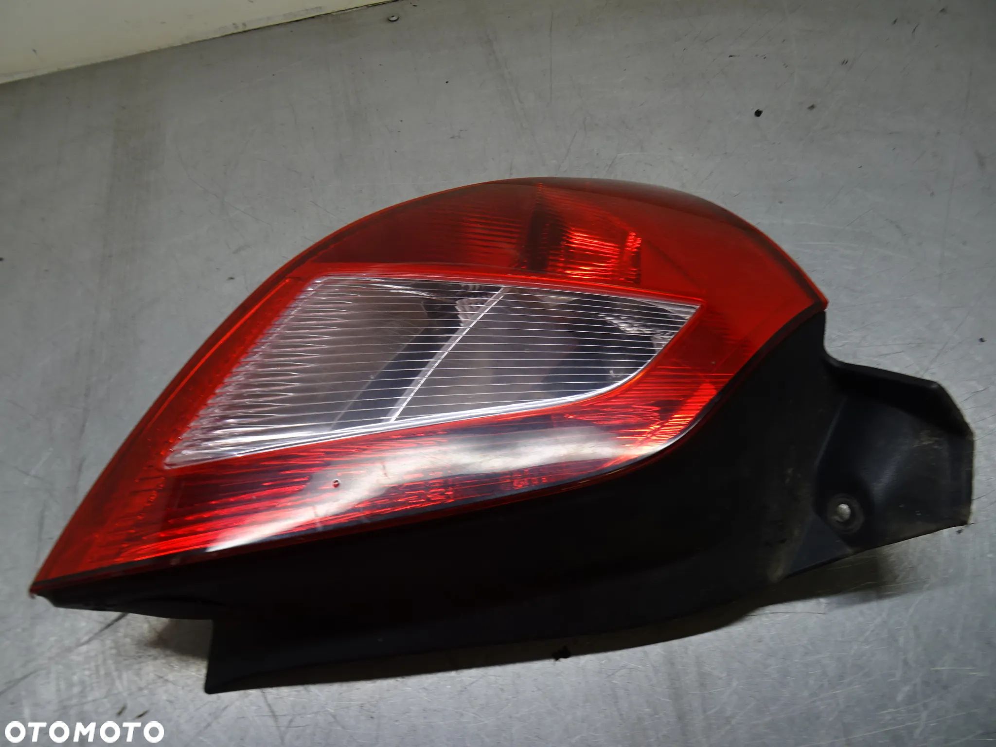 RENAULT MEGANE II HB 3D 1.4B LAMPA LEWA TYŁ TYLNA - 1