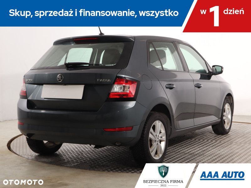 Skoda Fabia - 7