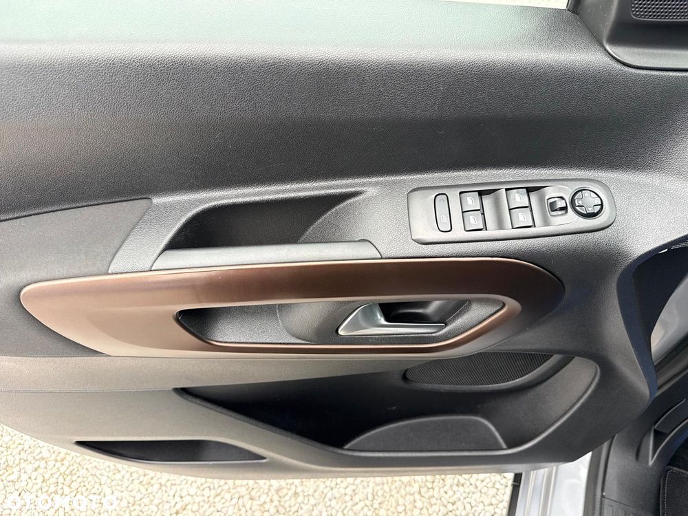 Peugeot Rifter Long 1.5 BlueHDI GT Line S&S - 21