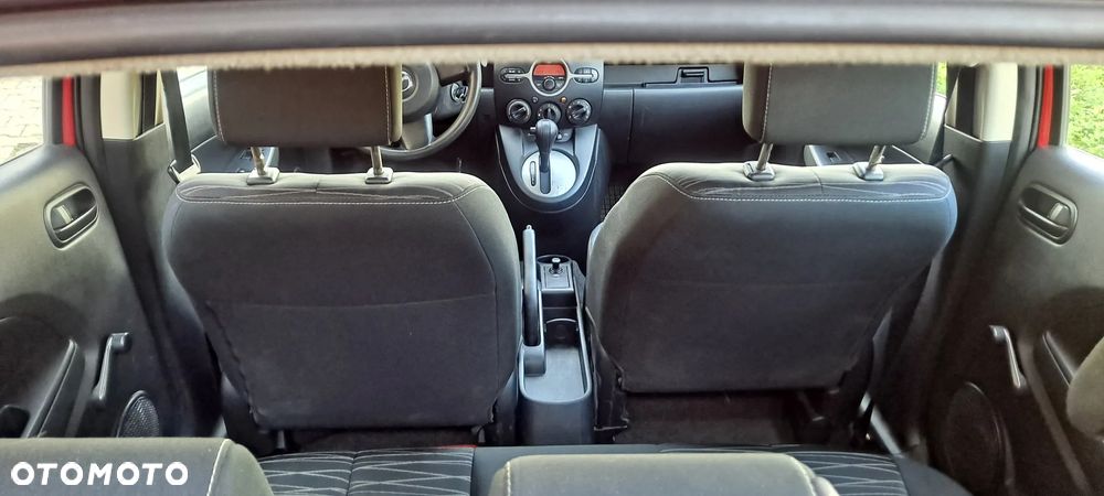 Mazda 2 - 18