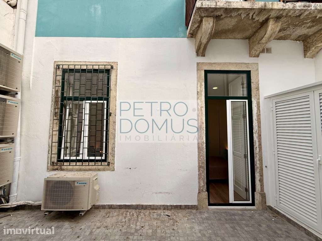 T2 EM SÃO VICENTE COM TERRAÇO DE 20 M² TOTALMENTE REMODELADO - INCL... - Grande imagem: 5/45