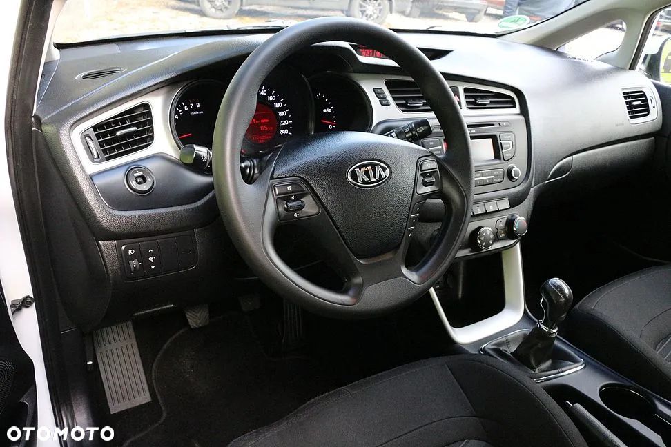 Kia Ceed Cee'd 1.4 L - 19
