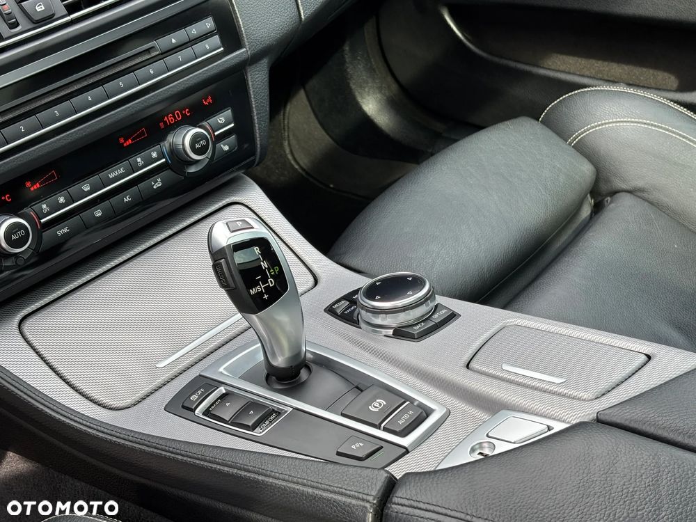 BMW Seria 5 520d - 14