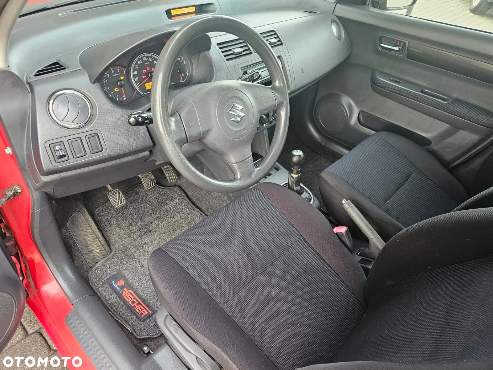 Suzuki Swift - 15