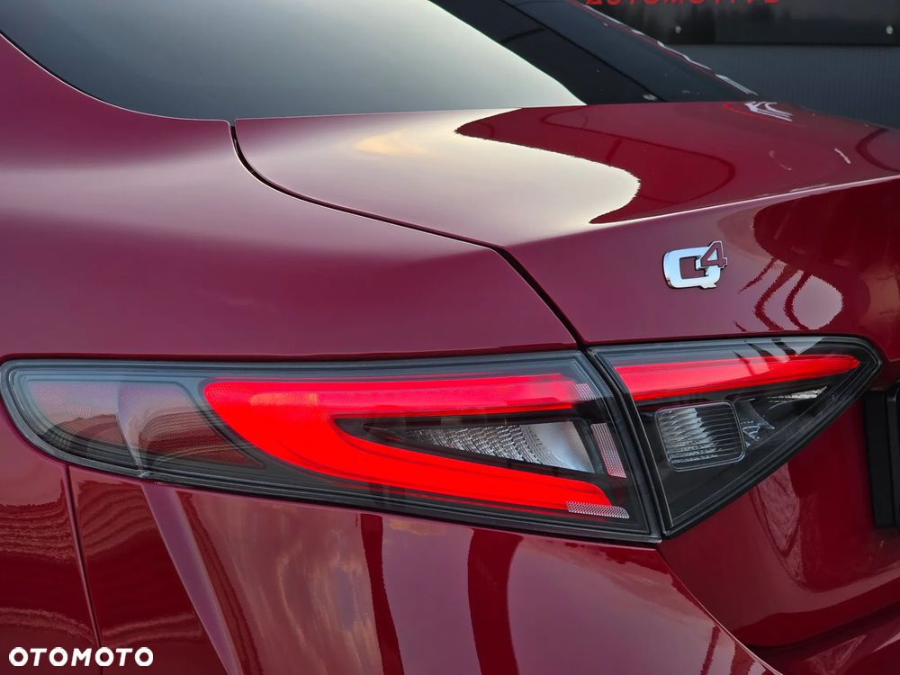 Alfa Romeo Giulia 2.0 Turbo Tributo Italiano Q4 - 15