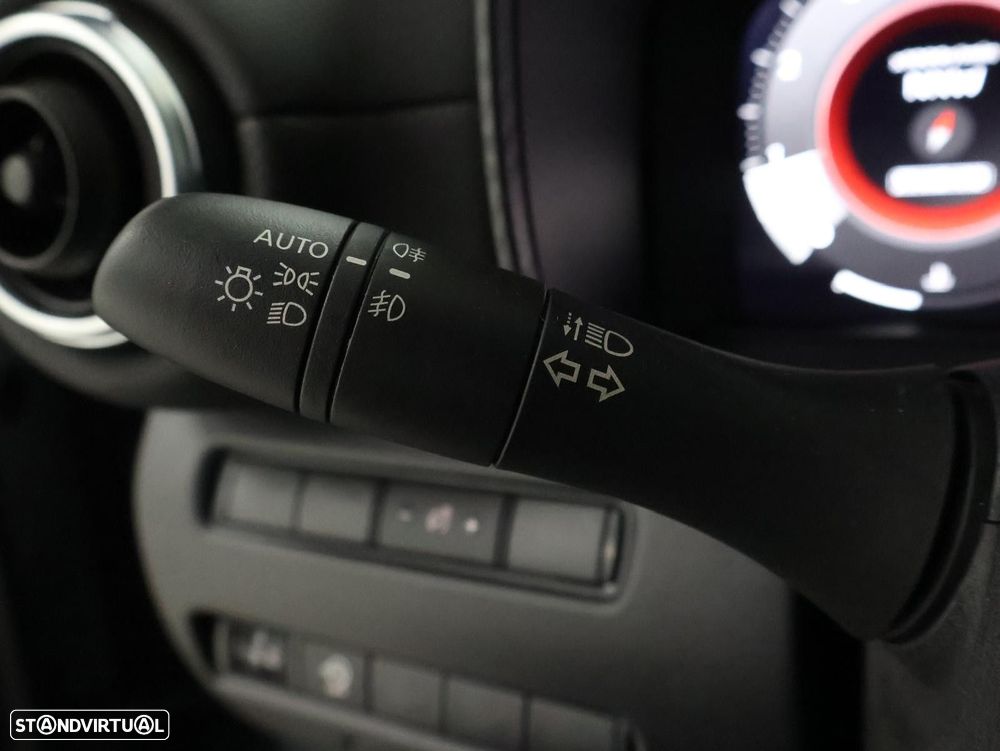 Nissan Juke 1.0 DIG-T N-Connecta DCT - 16