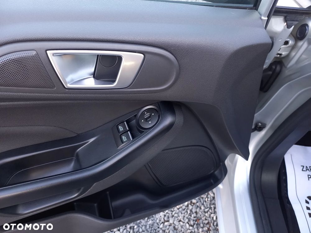 Ford Fiesta 1.0 Ambiente - 25