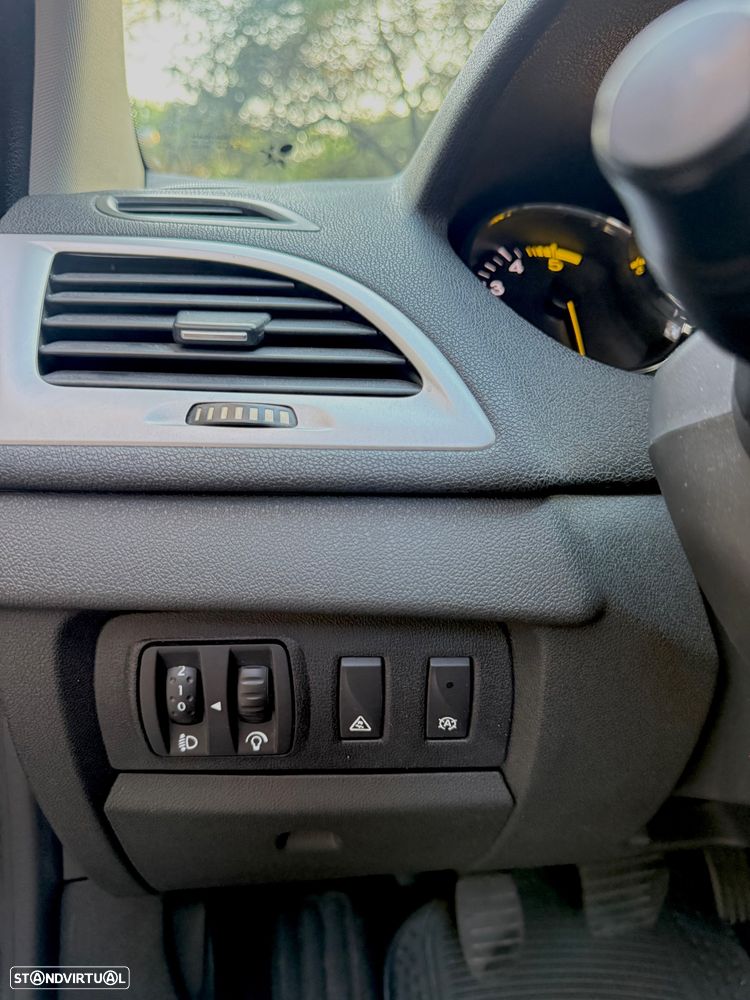 Renault Mégane Sport Tourer 1.5 dCi Dynamique - 16