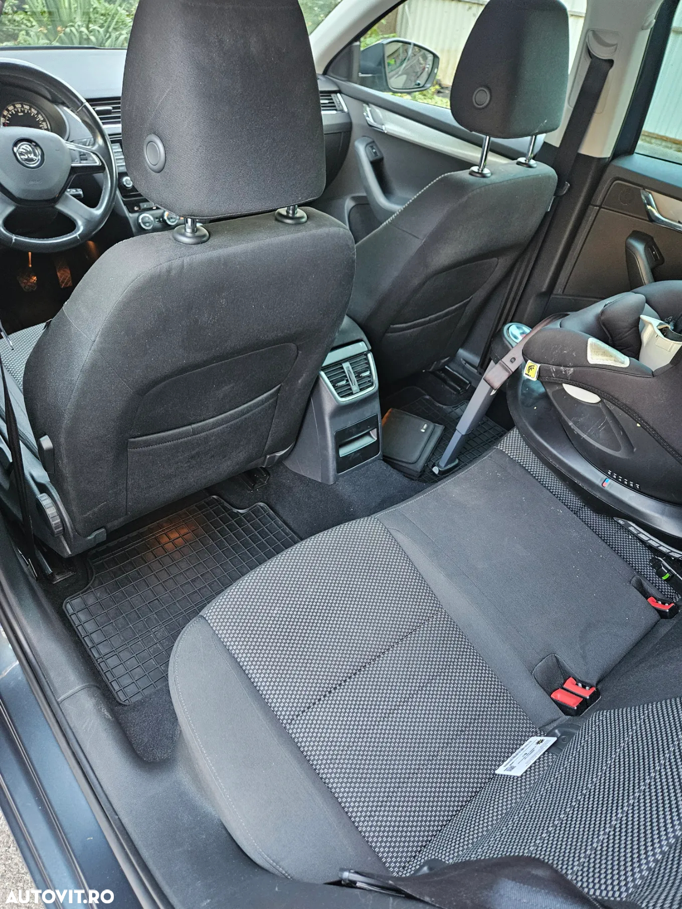 Skoda Octavia 1.6 TDI AMBITION - 14