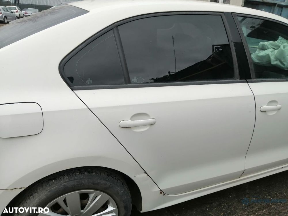 VOLKSWAGEN JETTA IV 162, 163, AV3, AV2 2009 - > 1.6 TDI CAYC 77KW|105HP - 6