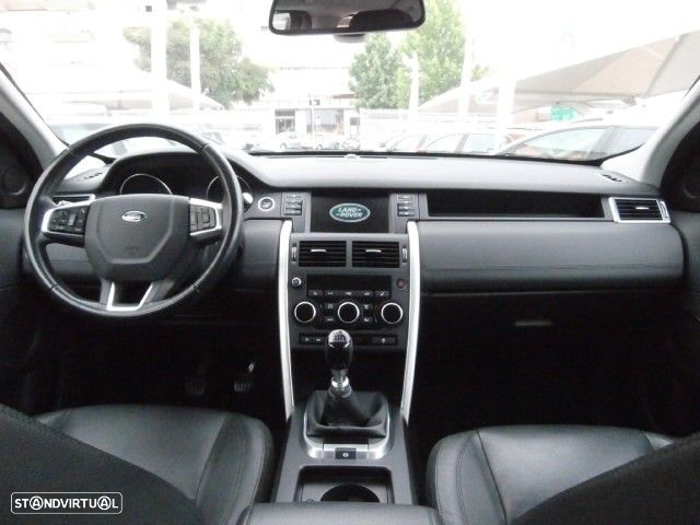 Land Rover Discovery Sport TD4 SE - 14